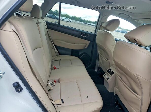 4S4BSENC4J3214763 2018 SUBARU OUTBACK White Widok wnętrza z tyłu