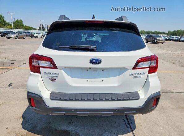 4S4BSENC6J3253029 2018 SUBARU OUTBACK White Widok z tyłu