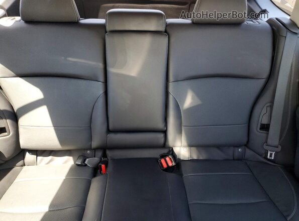 4S4BSENC6J3264502 2018 SUBARU OUTBACK White Vista de los asientos traseros