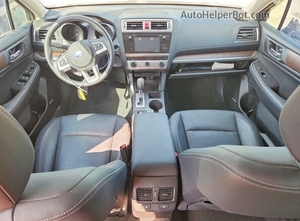 4S4BSENCXH3308205 2017 SUBARU OUTBACK Silver Առջևի վահանակի տեսք