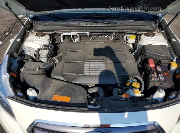 4S4BSETC8H3347653 2017 SUBARU OUTBACK White Rear interior view