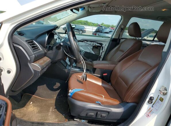 4S4BSETC8H3388882 2017 SUBARU OUTBACK White Вид салону спереду