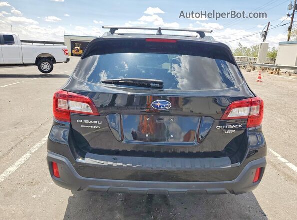 4S4BSETCXJ3343027 2018 SUBARU OUTBACK Black Widok z tyłu