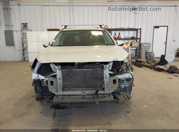 4S4BSETCXK3242989 2019 SUBARU OUTBACK White Widok wnętrza z tyłu