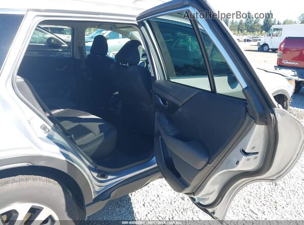 4S4BTACC2L3220069 2020 SUBARU OUTBACK Silver VIN კოდის სტიკერის ხედი