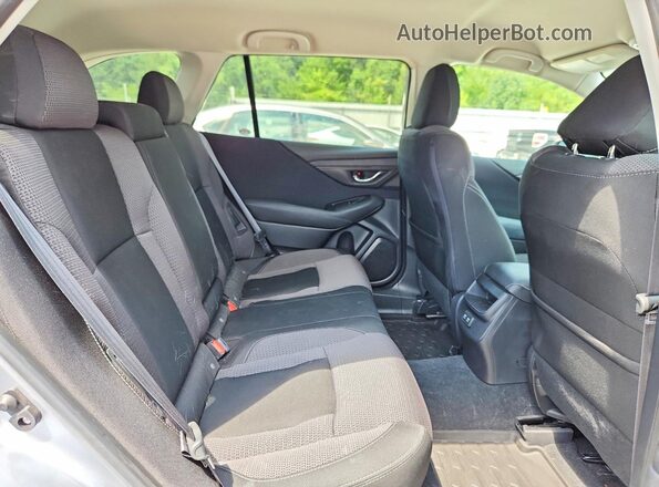 4S4BTACC3L3240458 2020 SUBARU OUTBACK Silver Rear interior view