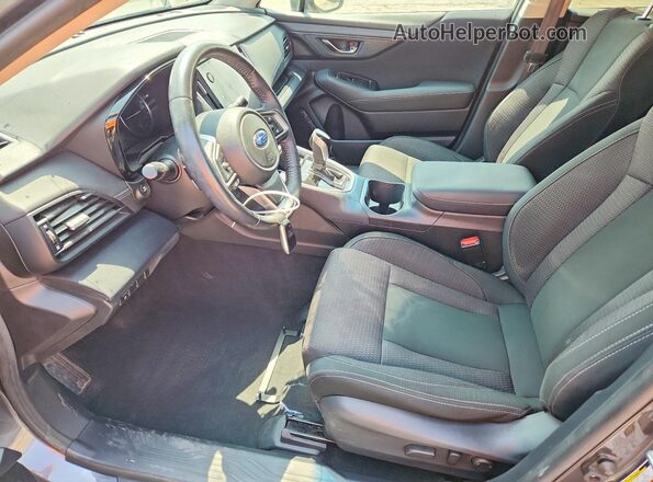 4S4BTACC3L3248253 2020 SUBARU OUTBACK Gray Front interior view
