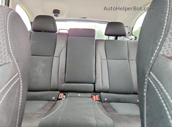 4S4BTADC4M3136688 2021 SUBARU OUTBACK White Vista de los asientos traseros