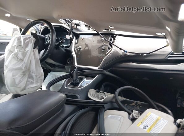 4S4BTADC7P3188515 2023 SUBARU OUTBACK Silver Widok wnętrza z przodu