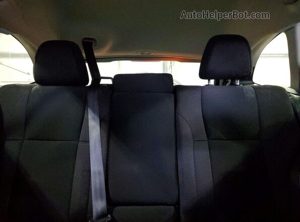 4S4BTADC7S3165065 2025 SUBARU OUTBACK Silver Vista de los asientos traseros