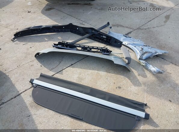 4S4BTADC9R3115908 2024 SUBARU OUTBACK Silver Вид ззаду