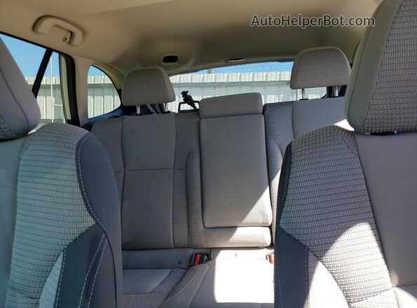 4S4BTAEC0L3240561 2020 SUBARU OUTBACK White Rear seats view