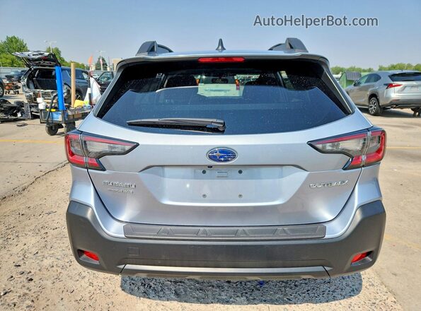 4S4BTAFC4R3179397 2024 SUBARU OUTBACK Серебряный Вид сзади