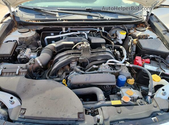 4S4BTAFC9M3124596 2021 SUBARU OUTBACK White Widok wnętrza z tyłu