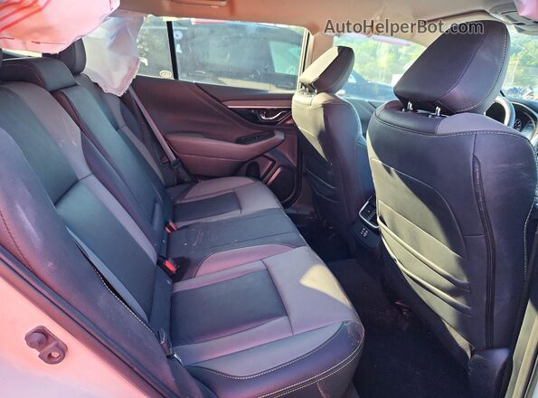 4S4BTAJC5P3177839 2023 SUBARU OUTBACK White Widok tylnych siedzeń