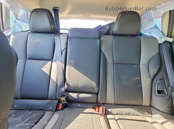 4S4BTALC0S3185126 2025 SUBARU OUTBACK Зеленый Вид задних сидений