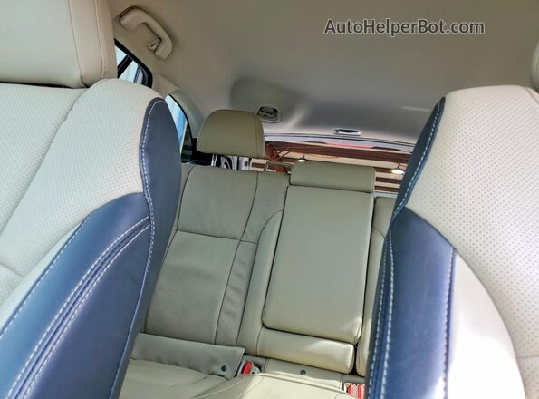 4S4BTALC1L3259042 2020 SUBARU OUTBACK White Հետևի նստատեղերի տեսք