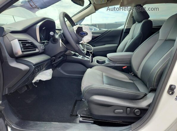 4S4BTALC6S3241912 2025 SUBARU OUTBACK White Widok wnętrza z przodu