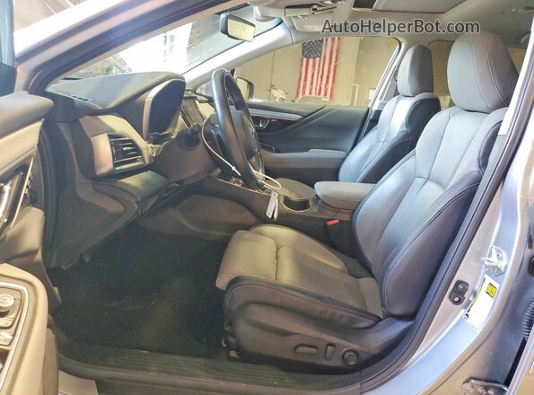 4S4BTANC2N3132865 2022 SUBARU OUTBACK Silver Вид салону спереду
