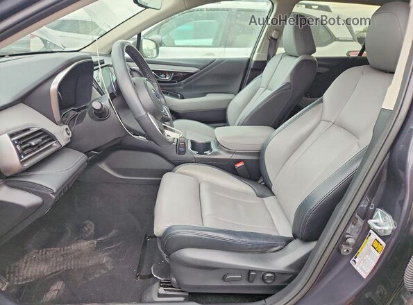 4S4BTANC2R3139157 2024 SUBARU OUTBACK Серый Вид салона спереди