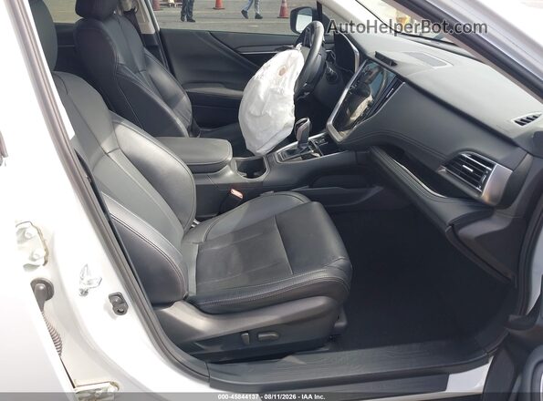 4S4BTANC3P3152092 2023 SUBARU OUTBACK White Vista interior delantera