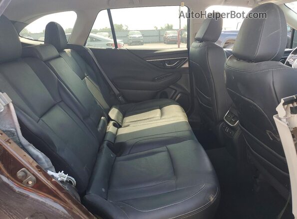 4S4BTANC4R3175142 2024 SUBARU OUTBACK Purple Вид задньої частини салону