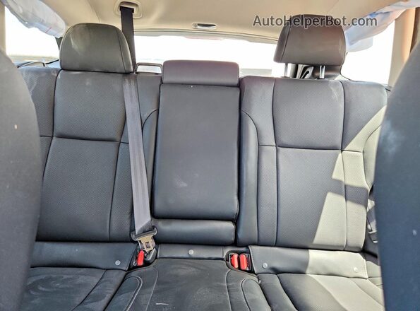 4S4BTANC5N3252093 2022 SUBARU OUTBACK Green Rear seats view