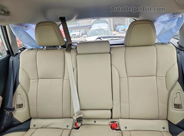 4S4BTANC6R3278482 2024 SUBARU OUTBACK White Widok tylnych siedzeń