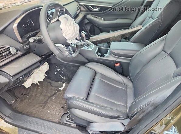 4S4BTANC6S3231801 2025 SUBARU OUTBACK Green Vista interior delantera
