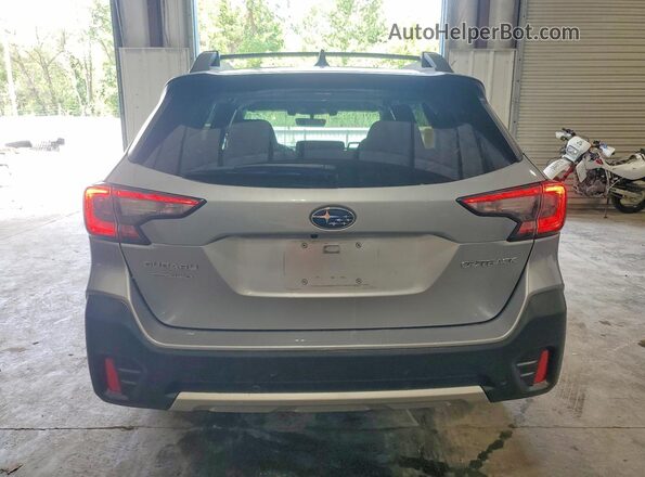 4S4BTANCXL3171765 2020 SUBARU OUTBACK Silver Вид ззаду