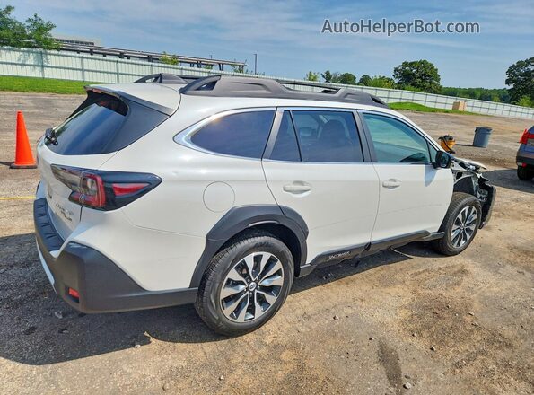 4S4BTANCXR3229639 2024 SUBARU OUTBACK Белый Задняя правая четверть