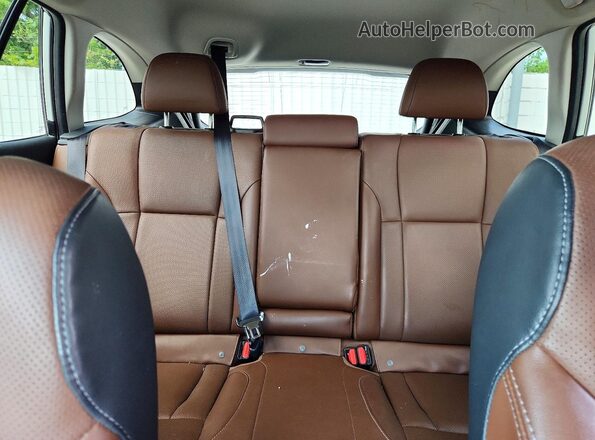 4S4BTAPC2M3209438 2021 SUBARU OUTBACK White Вид задніх сидінь