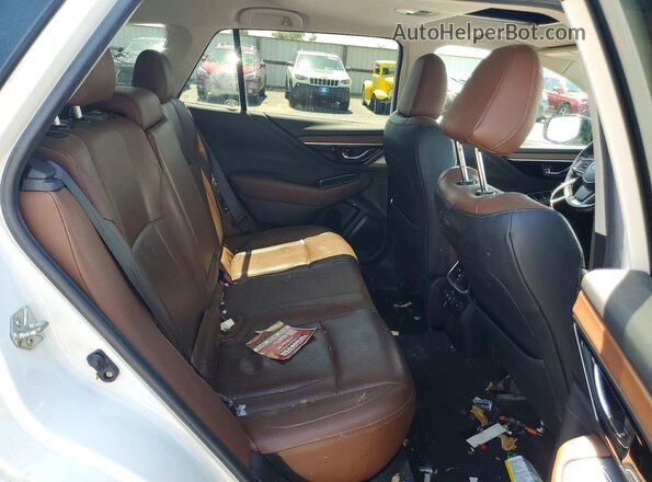 4S4BTAPCXL3261818 2020 SUBARU OUTBACK White უკანა სალონის ხედი