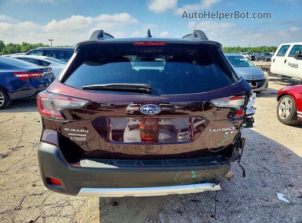4S4BTGND4S3306331 2025 SUBARU OUTBACK Burgundy Вид ззаду