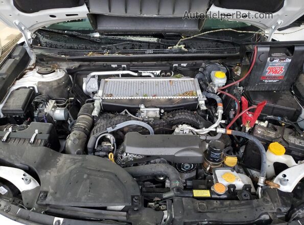 4S4BTGND6R3176465 2024 SUBARU OUTBACK White Vista del compartimento del motor