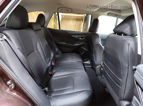 4S4BTGND7R3263159 2024 SUBARU OUTBACK Purple Vista interior trasera