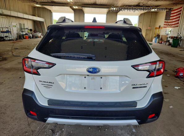 4S4BTGPD1R3247665 2024 SUBARU OUTBACK White Rear view