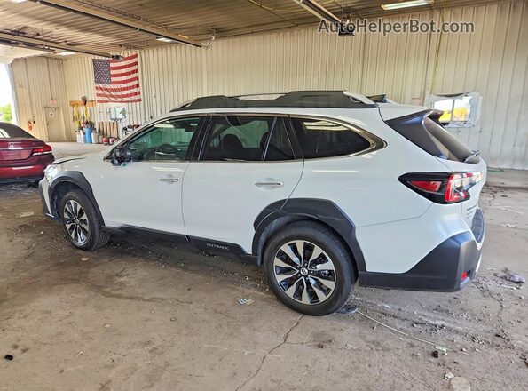 4S4BTGPD1R3247665 2024 SUBARU OUTBACK White Rear left