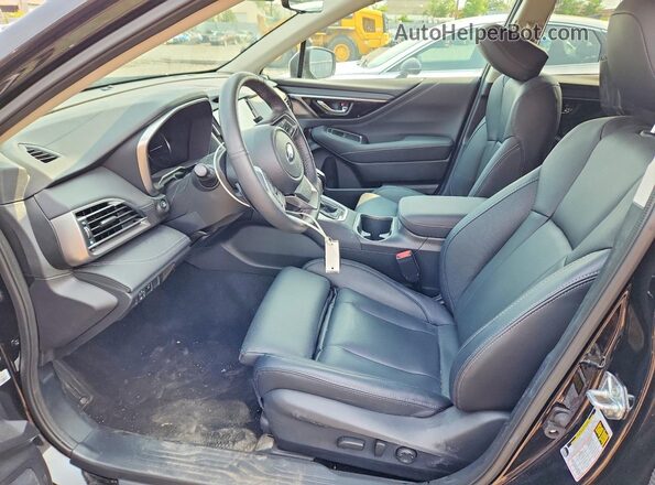 4S4BTGPD3S3201096 2025 SUBARU OUTBACK Черный Вид салона спереди