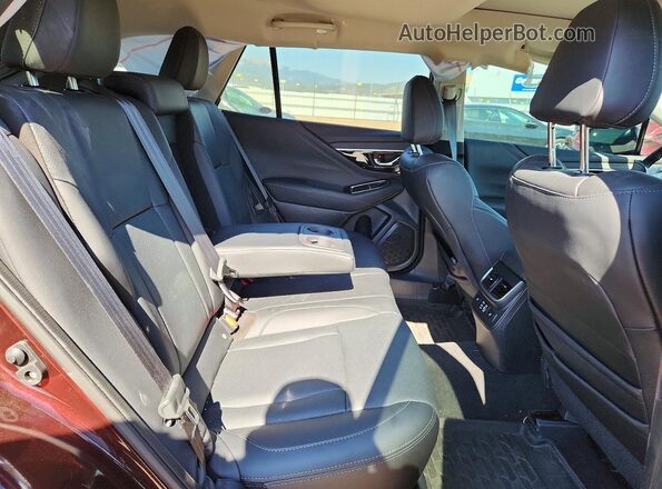 4S4BTGPD7S3304652 2025 SUBARU OUTBACK Burgundy Vista interior trasera