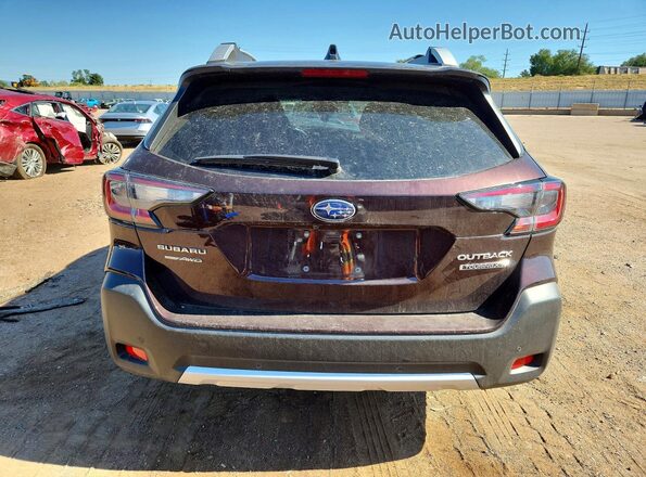 4S4BTGPD7S3304652 2025 SUBARU OUTBACK Burgundy Vista trasera