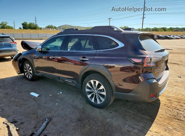 4S4BTGPD7S3304652 2025 SUBARU OUTBACK Burgundy Trasero izquierdo