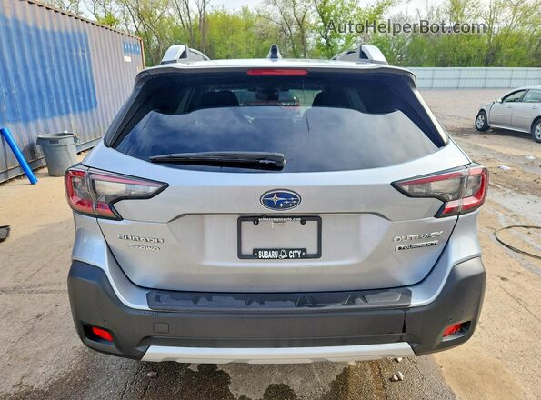 4S4BTGPDXR3229259 2024 SUBARU OUTBACK Silver Vista trasera
