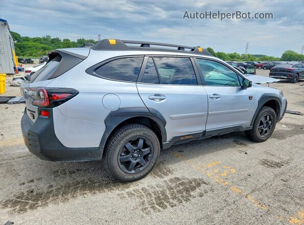 4S4BTGSD1R3136136 2024 SUBARU OUTBACK Silver Tył prawy
