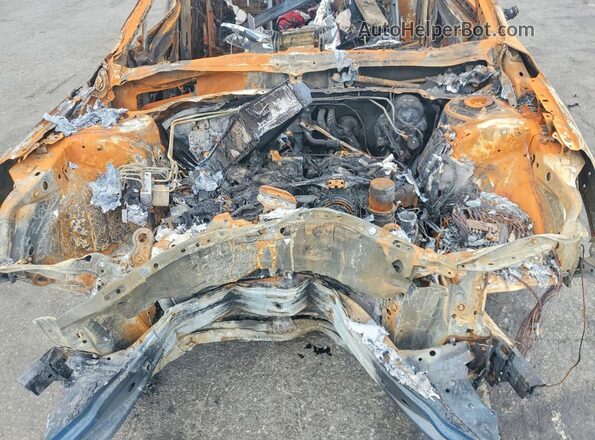 4S4BTGUD4S3237562 2025 SUBARU OUTBACK Burn Vista interior trasera