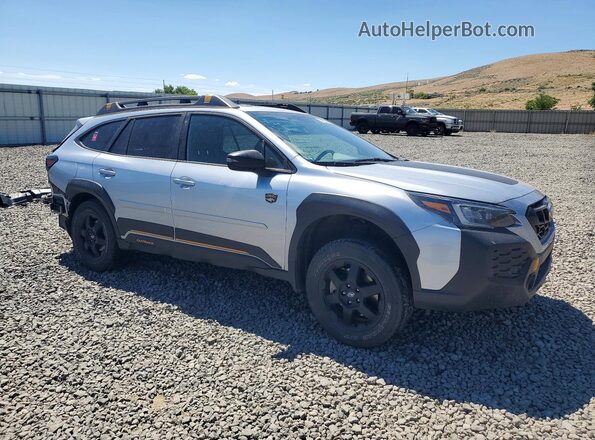 4S4BTGUD7R3193146 2024 SUBARU OUTBACK Silver Front right