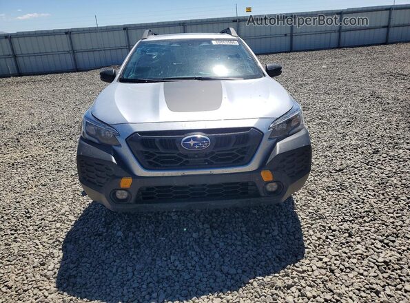 4S4BTGUD7R3193146 2024 SUBARU OUTBACK Silver Front view