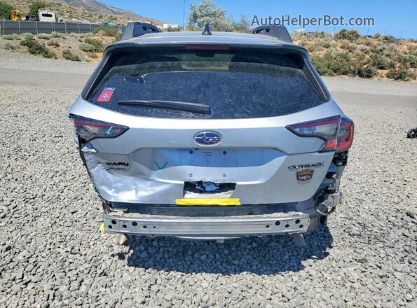 4S4BTGUD7R3193146 2024 SUBARU OUTBACK Silver Rear view