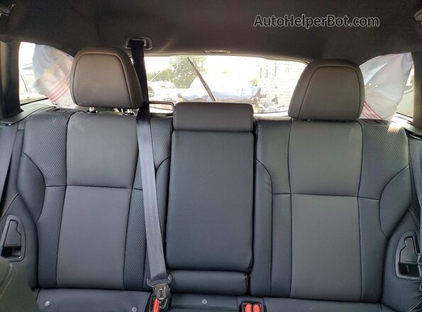 4S4BTGUD7S3148309 2025 SUBARU OUTBACK Green Rear seats view