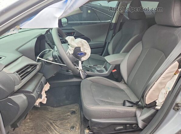 4S4GUHD68T3713338 2026 SUBARU CROSSTREK Silver Vista interior delantera